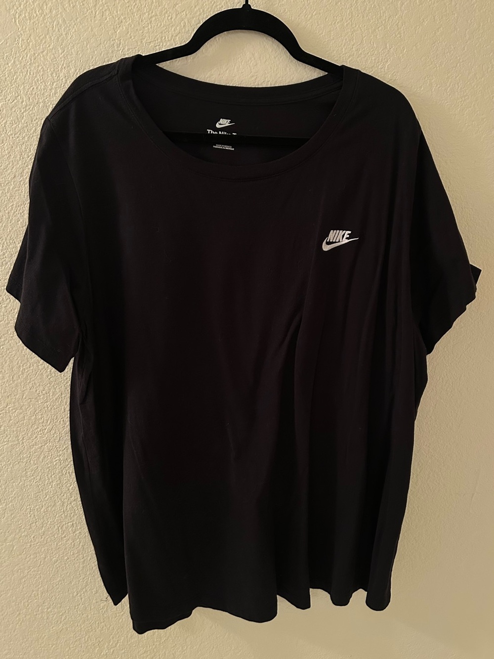 Nike Black Short Sleeve Tee with White Swoosh